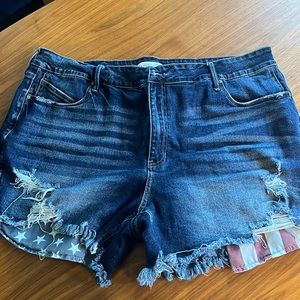cute american flag jean shorts!!